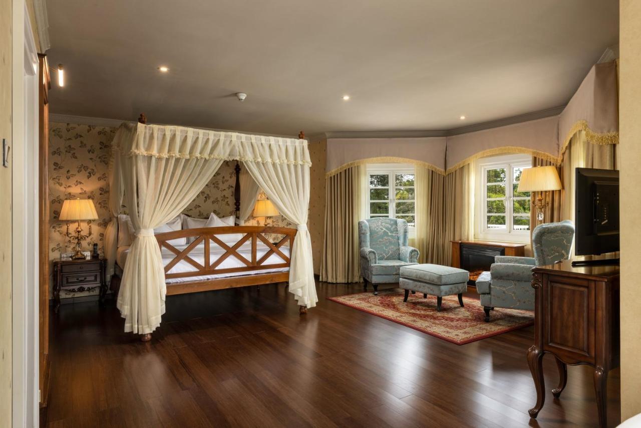 The Westbury Palace Nuwara Eliya Exterior foto